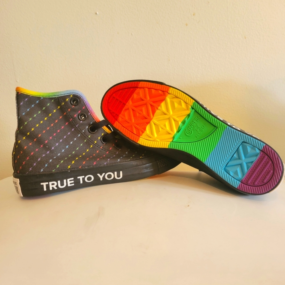 Converse Chuck Taylor All Star Hi Top Pride Rainbow Bolt Sneakers 4.5 M 6.5 W